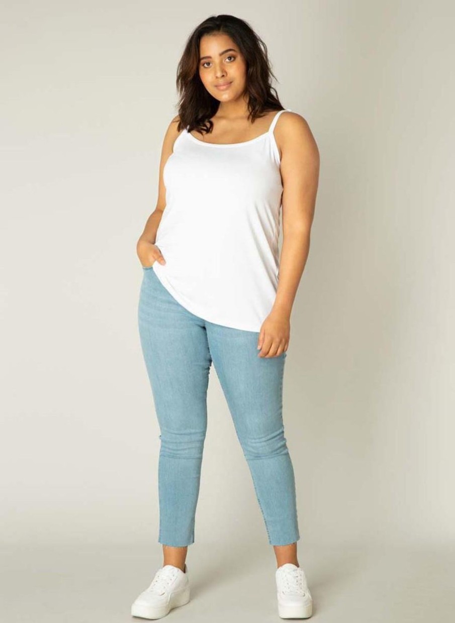 Grote Maten Mode Base Level Curvy | Base Level Curvy Top Alexa 003 White