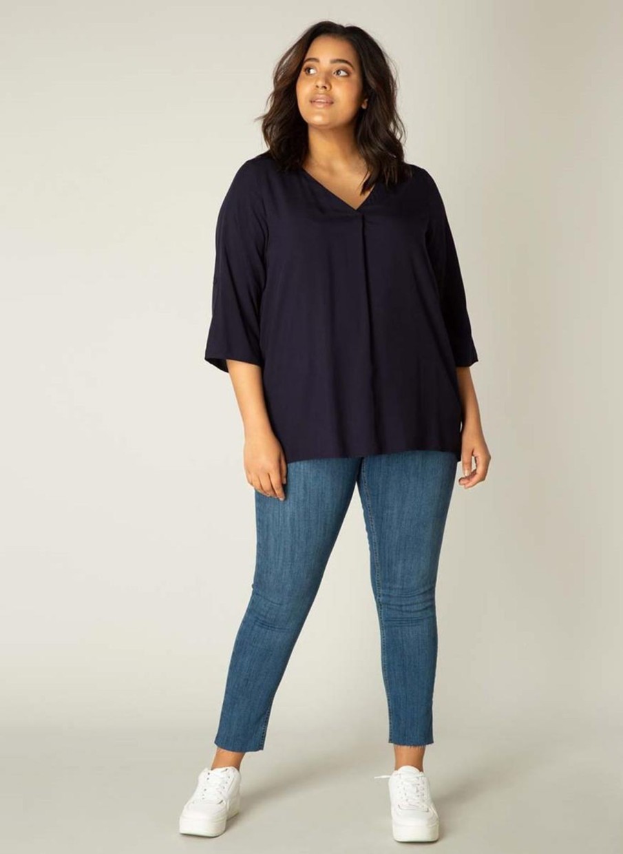 Grote Maten Mode Base Level Curvy | Base Level Curvy Blouse Airene 012 Dark Blue